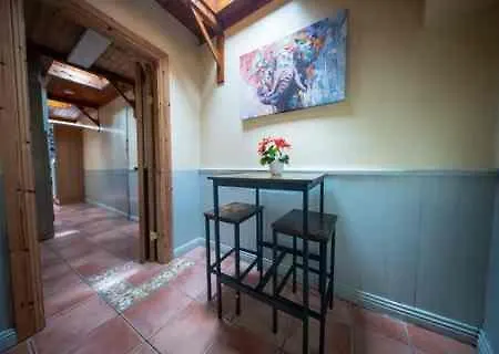 Amazing Townhouse In Centre Pubs, Shops & Dining * Galway